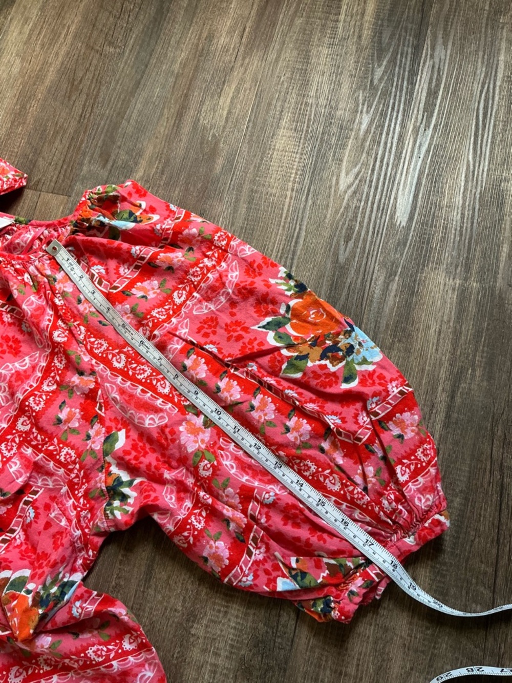 LC Lauren Conrad Red Floral Peasant Blouse with Puff Sleeves - Picture 7 of 10